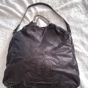 AUTHENTIC CHANEL LARGE RODEO DRIVE HOBO 2 WAY BAG